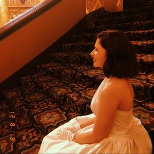 Meet your Posher, Nina